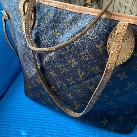 AUTHENTIC ♥️♥️Neverfull‼️ - Picture 8 of 11